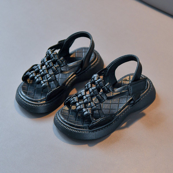 Детски сандали с кръстосани каишки от еко кожа