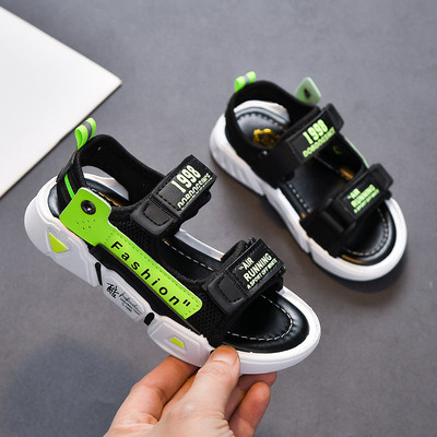 Детски сандали с лепенка в три цвята