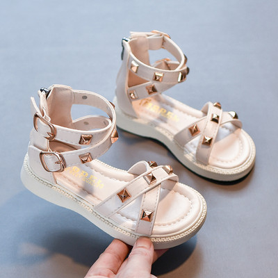 Нов модел детски сандали с кожени каишки и пулове