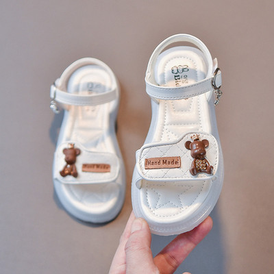 Сандали за момичета с декорация мече