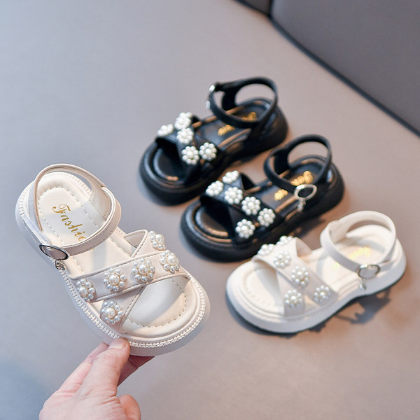 Нов модел детски кожени сандали с перли