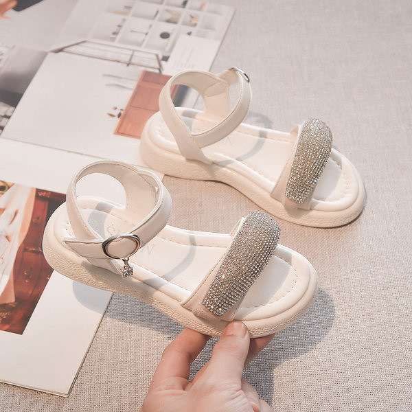 Детски сандали с каишка от еко кожа и декоративни камъни