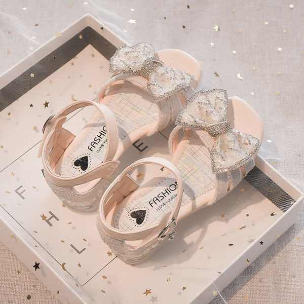 Детски сандали с панделка и декоративни камъни