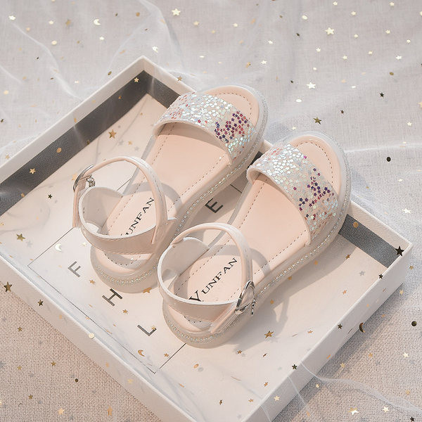 Детски сандали с камъни в два цвята