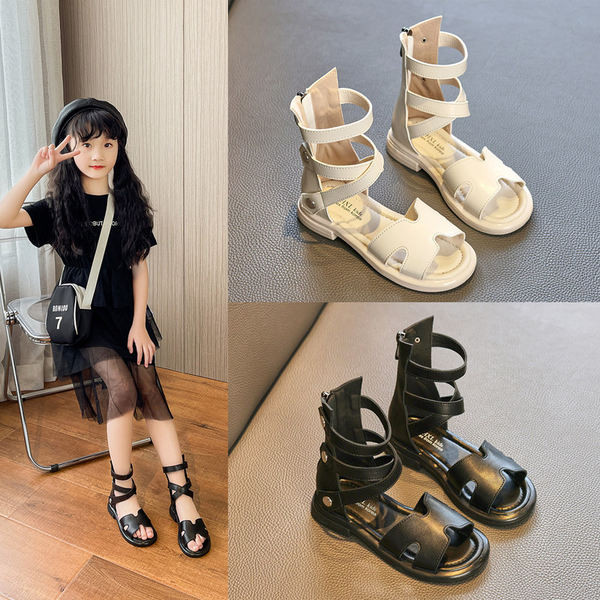 Детски сандали с кръстосани каишки в римски стил