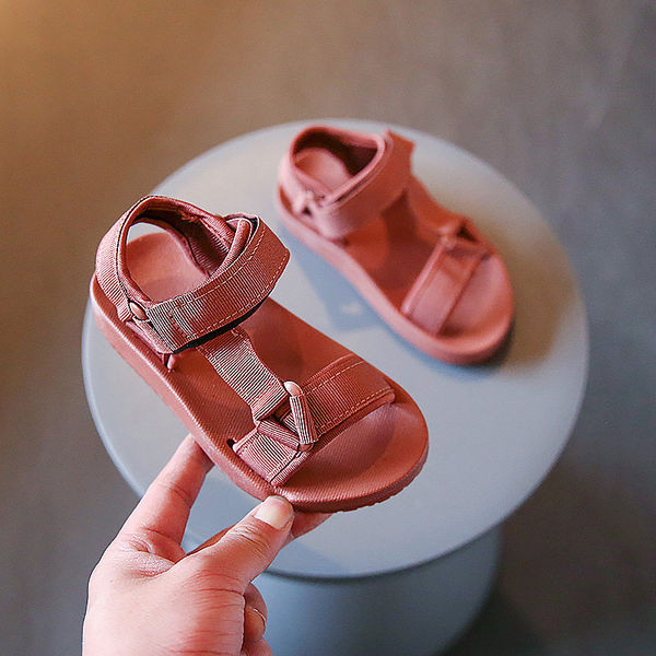 Ежедневни детски сандали с велкро закопчаване