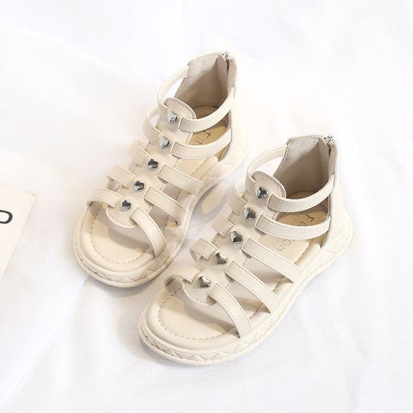 Детски сандали  в бял и черен цвят 