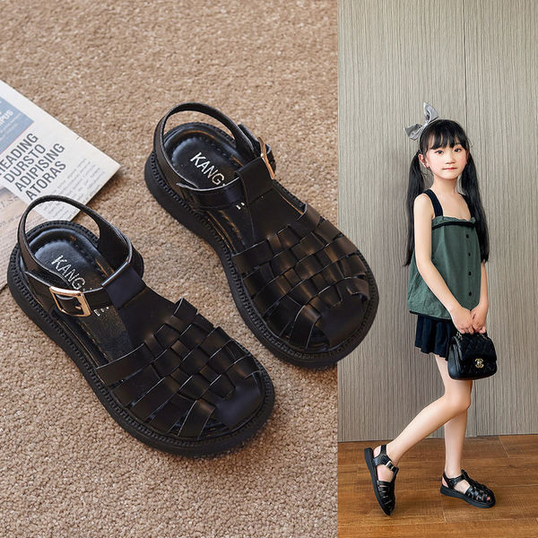 Детски сандали заоблен модел