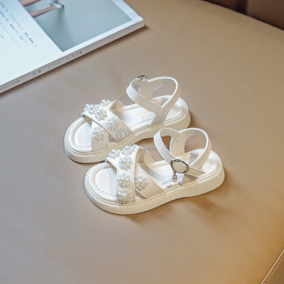 Детски сандали за момичета с перли и метална катарама