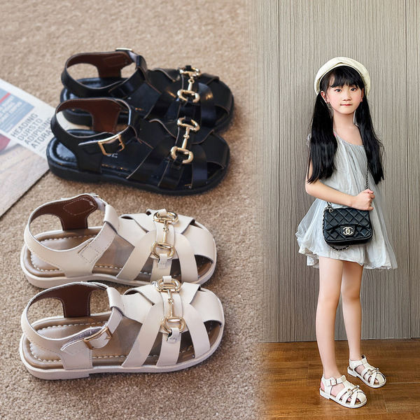 Детски кожени сандали с метална декорация - два цвята