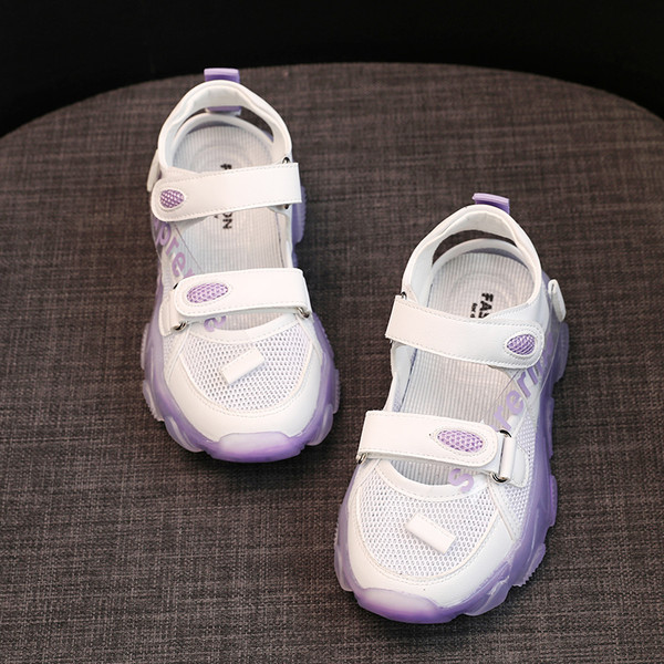 Ежедневни детски сандали с мрежи и велкро закопчаване