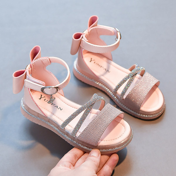 Детски сандали за момичета от еко кожа с лъскави елементи
