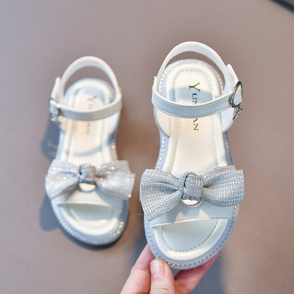 Детски кожени сандали с панделка за момичета