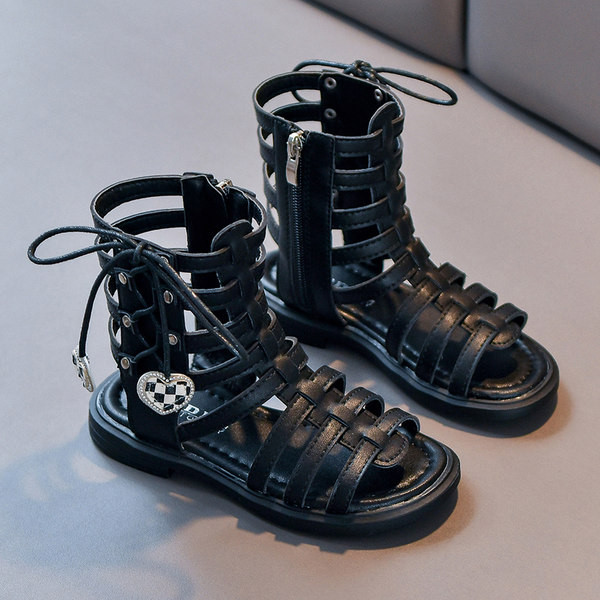 Модерни сандали за момичета в римски стил