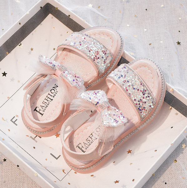Модерни детски сандали за момичета с пайети