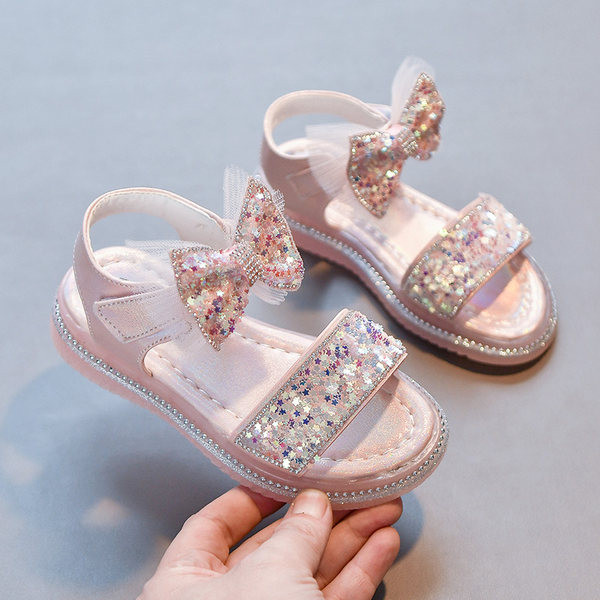 Модерни детски сандали за момичета с пайети