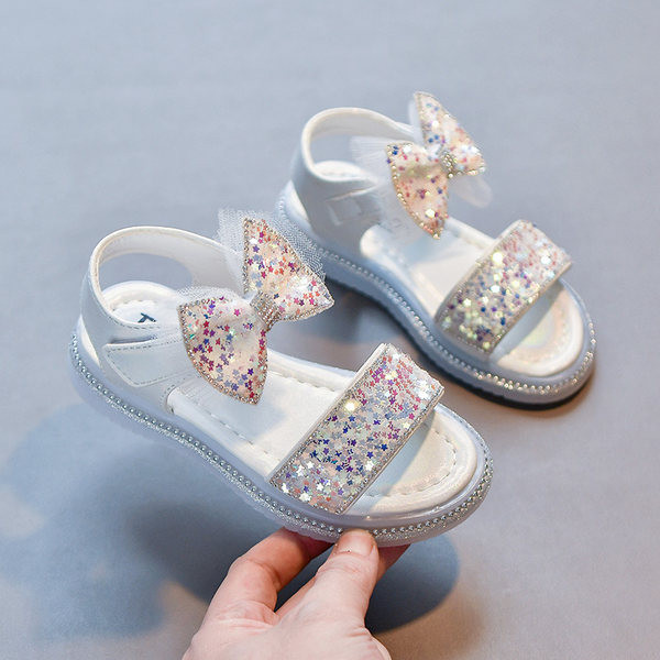 Модерни детски сандали за момичета с пайети