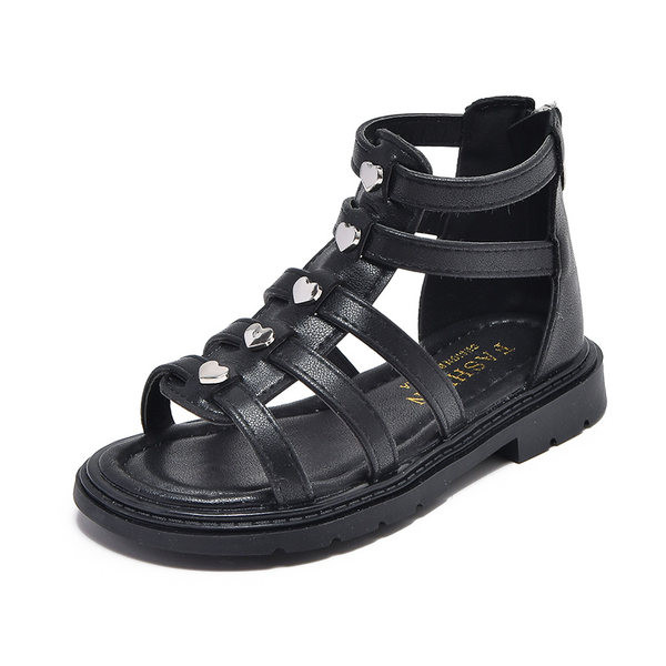 Детски сандали с цип и метална декорация с формата на сърце