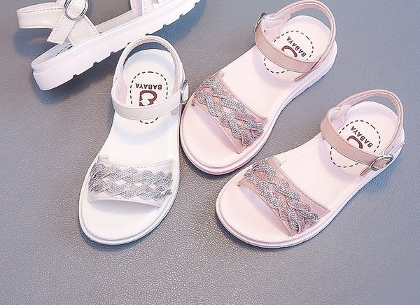 Детски сандали за момичета с декоративни камъни