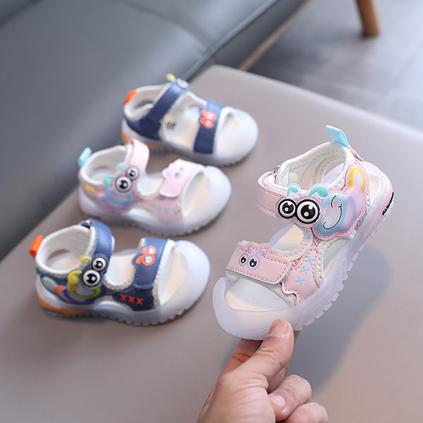 Ежедневни детски сандали с велкро закопчаване 