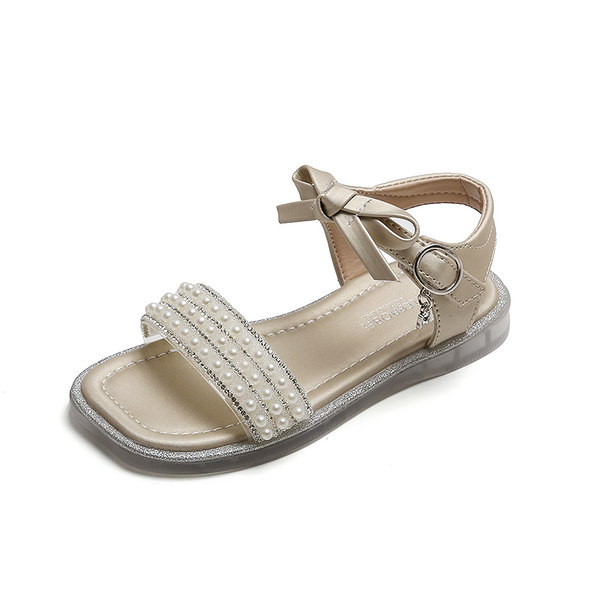 Детски квадратни сандали за момичета с декорация перли и метална катарама