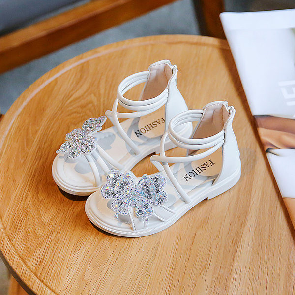 Сандали за момичета с пеперуда и декоративни камъни