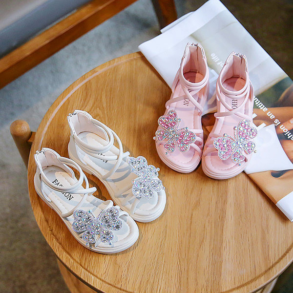 Сандали за момичета с пеперуда и декоративни камъни