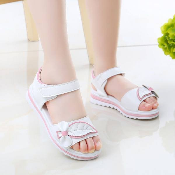 Нов модел дамски кожени сандали с велкро закопчаване