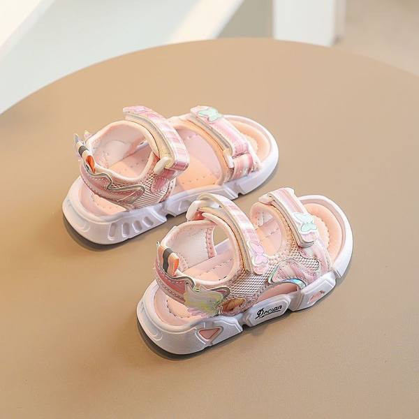 Сандали за момиче с мрежеста материя и 3D пеперуди