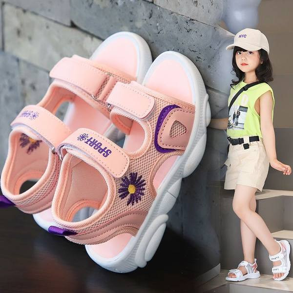 Нов модел детски сандали с равна подметка и велкро лепенки