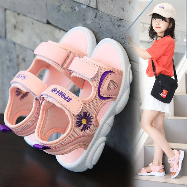 Кожени сандали с велкро лепенки и надпис за момичета 