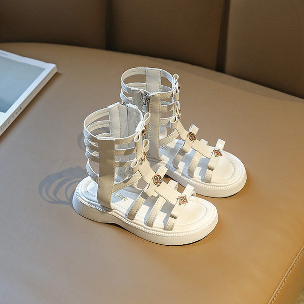 Ежедневни детски сандали с кожени каишки