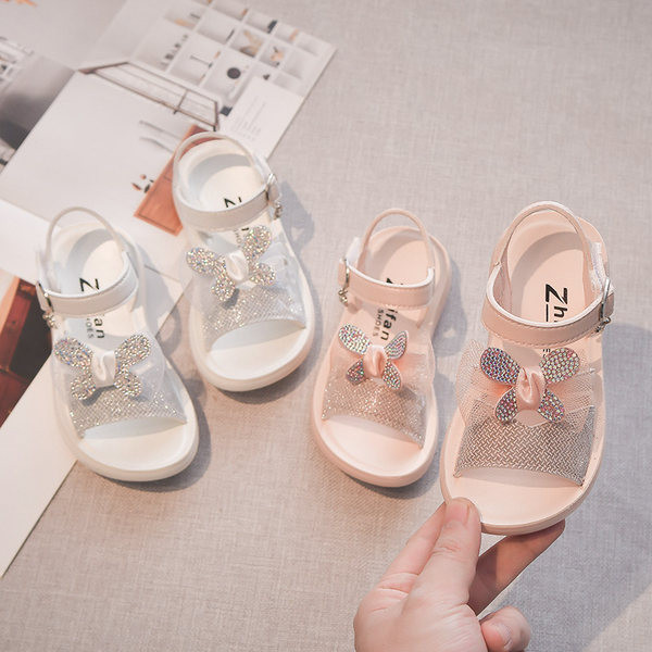 Модерни детски сандали с камъни за момичета