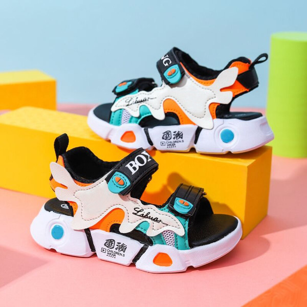 Dječje sandale sa naljepnicama u četiri boje