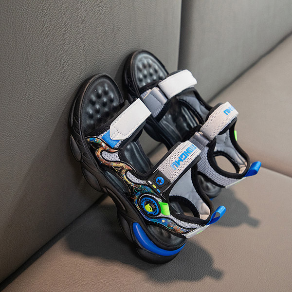 Vabaaja takjakinnitusega laste sandaalid