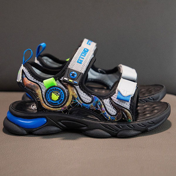 Vabaaja takjakinnitusega laste sandaalid