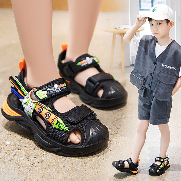 Детски сандали с цветна декорация в черен цвят 