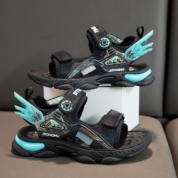 Нов модел детски сандали с 3D елемент за момчета