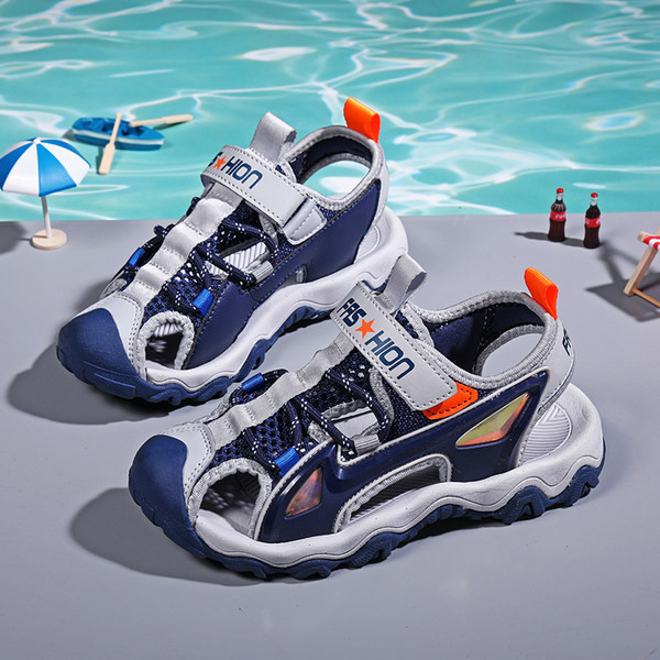 Ежедневни детски сандали с надпис и велкро закопчаване