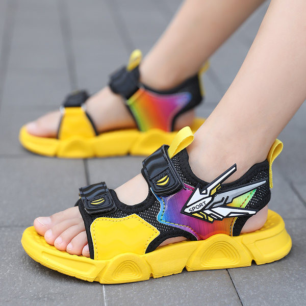 Детски сандали за момчета с цветна апликация 