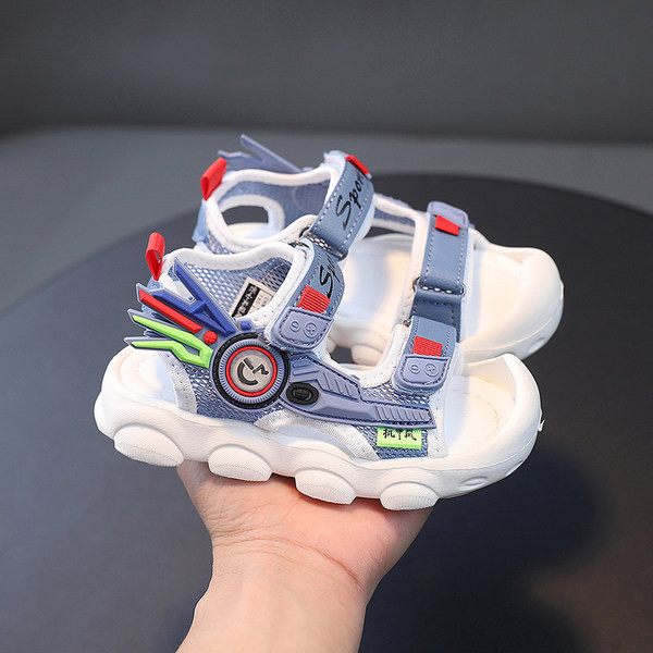 Детски сандали с апликация и лепенки 