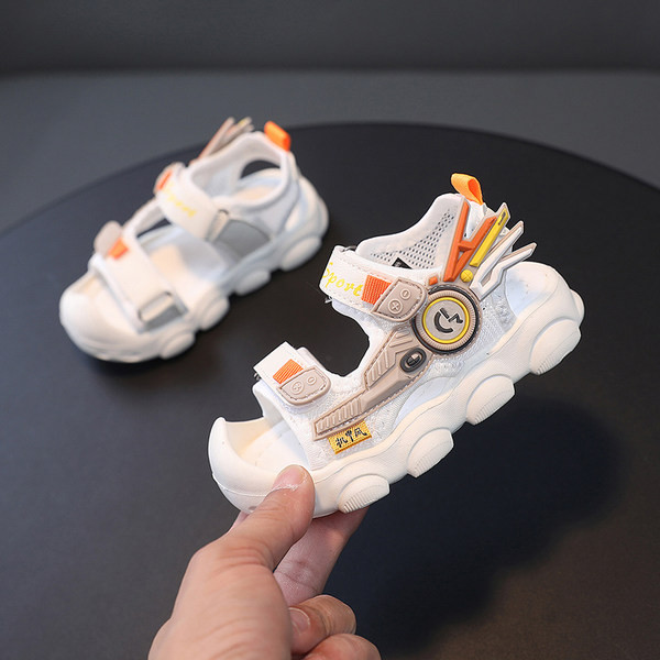 Детски сандали с апликация и лепенки 