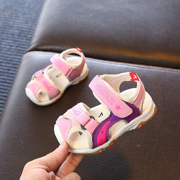Детски сандали с лепенки в три цвята