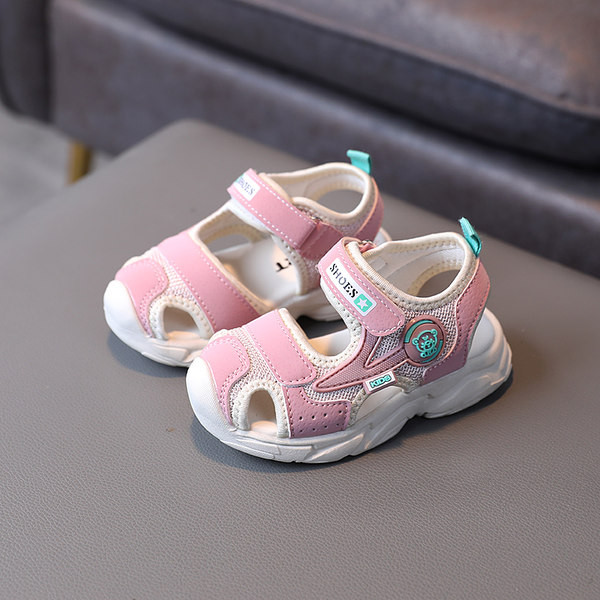 Детски сандали със закрити пръсти и мрежеста материя