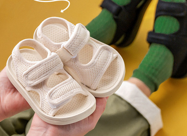 Платнени детски сандали с лепенка - няколко цвята