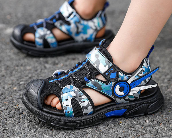 Детски сандали с лепенки в три цвята