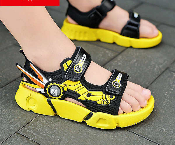 Детски сандали за момчета с лепенки и равна подметка 