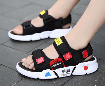 Casual παιδικά σανδάλια με κούμπωμα velcro για αγόρια