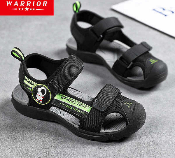 Сандали за момче с текстилни каишки и затворени пръсти