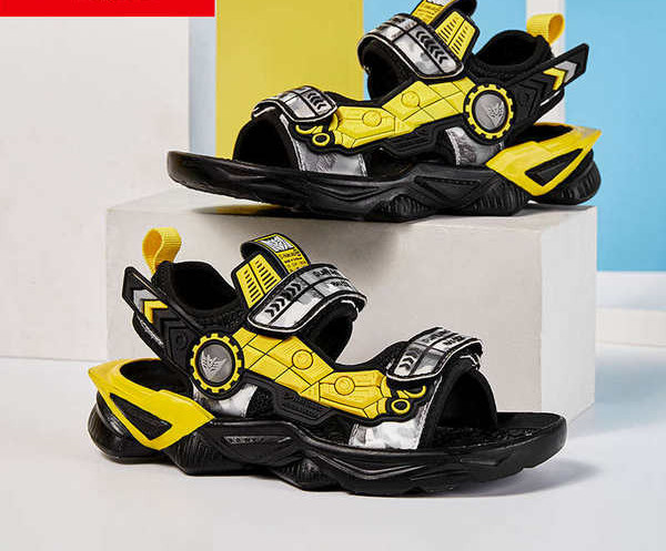 Детски цветни сандали с лепенки в три цвята